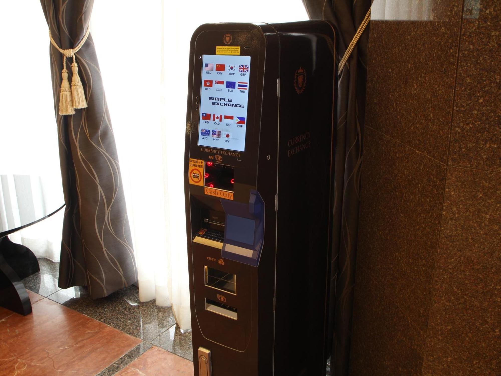 Apa Hotel Yokohama Kannai Екстер'єр фото